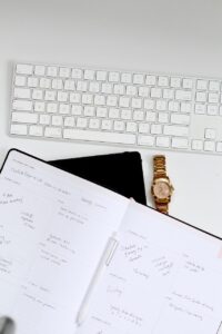 活ガニフルコース宿の価格優先と質優先、どちらを選ぶべき？